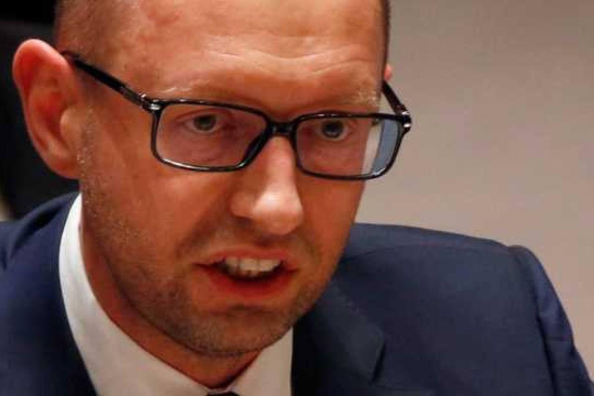 Жесткий ответ Яценюка на критику Саакашвили