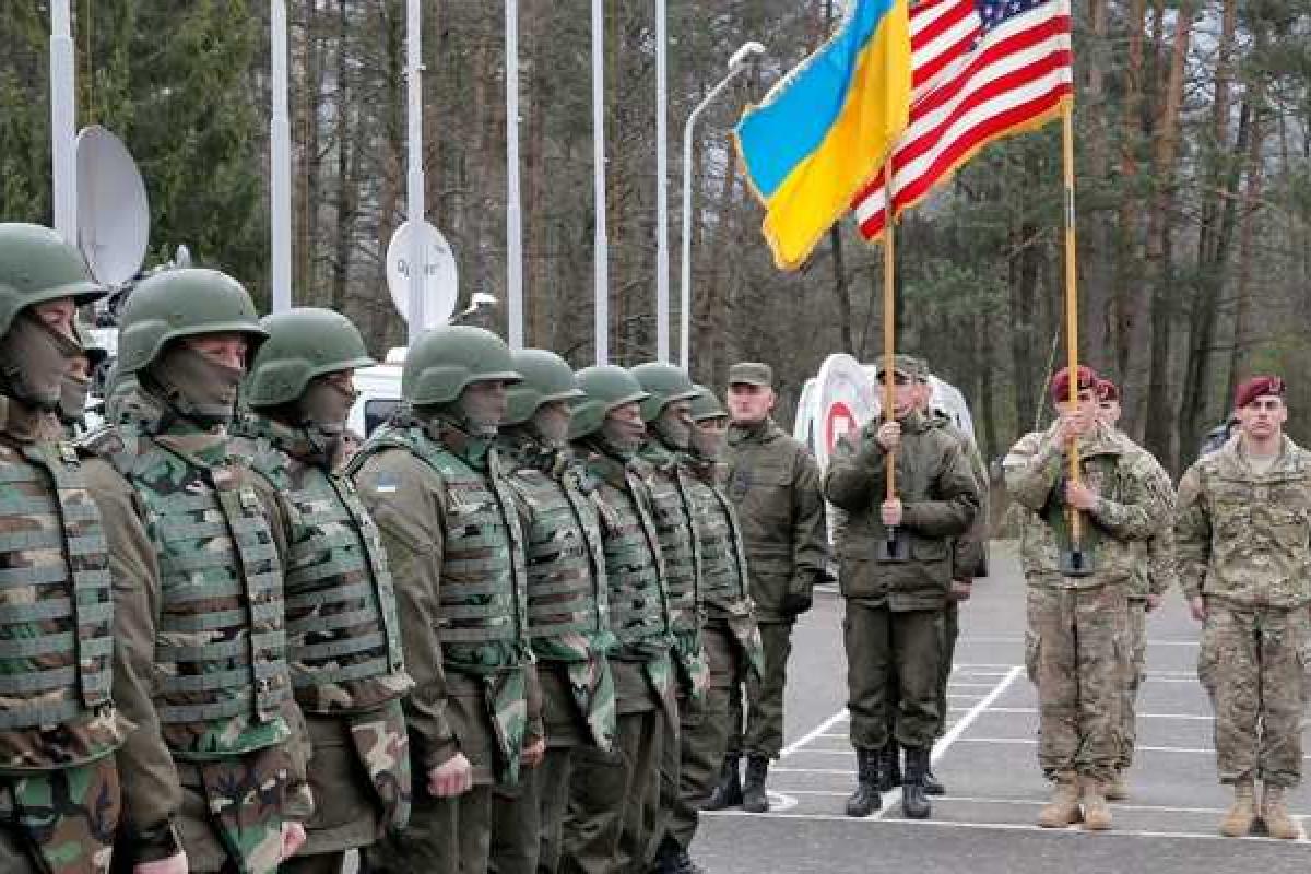 На Львовщине прошла церемония закрытия украинско-американских учений "Fearless Guardian 2015" На Львовщине прошла церемония закрытия украинско-американских учений "Fearless Guardian 2015"