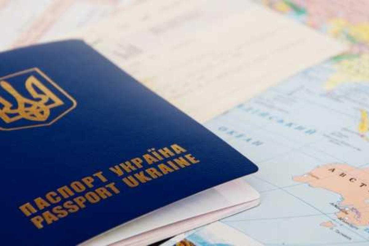 В "ЛНР" негативно отнеслись к возможному исчезновению русского языка из украинских паспортов