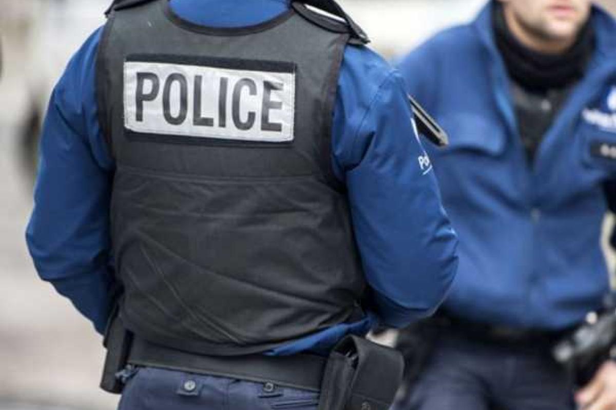 Во Франции полиция проводит спецоперацию: на АЗС в городе Рубе захвачены заложники