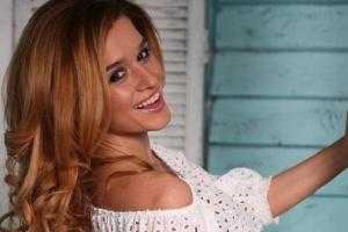 Стало известно как телеведущая Ксения Бородина назвала новорожденную дочь 