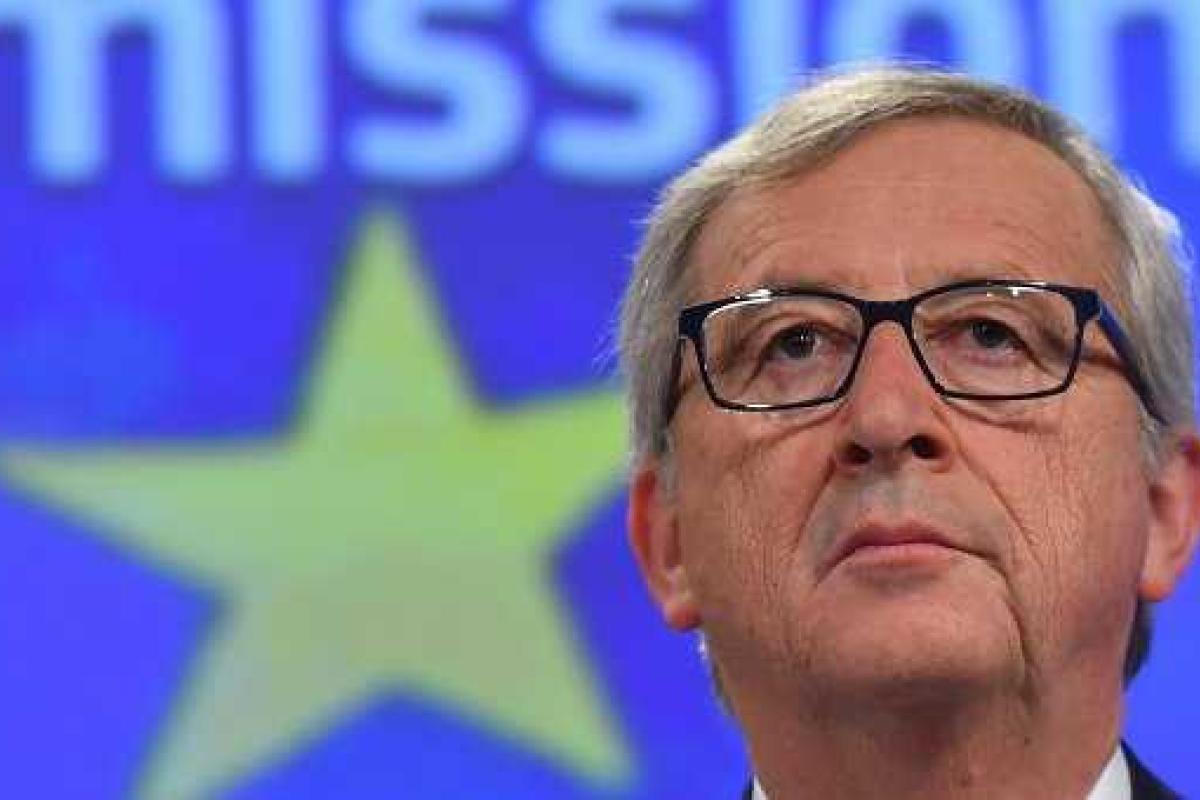 Глава Еврокомиссии: санкции в отношении России следует продлить еще на шесть месяцев