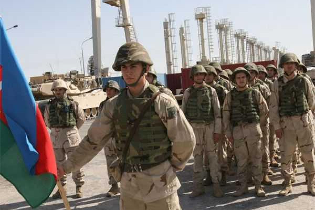 Армения заявила о начале войны с Азербайджаном: РФ перебрасывает боеприпасы и военный транспорт