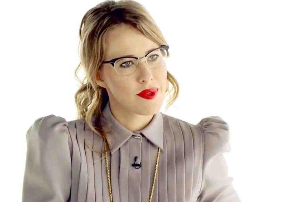 Светская львица Ксения Собчак выставила на интернет-аукцион свое свадебное платье