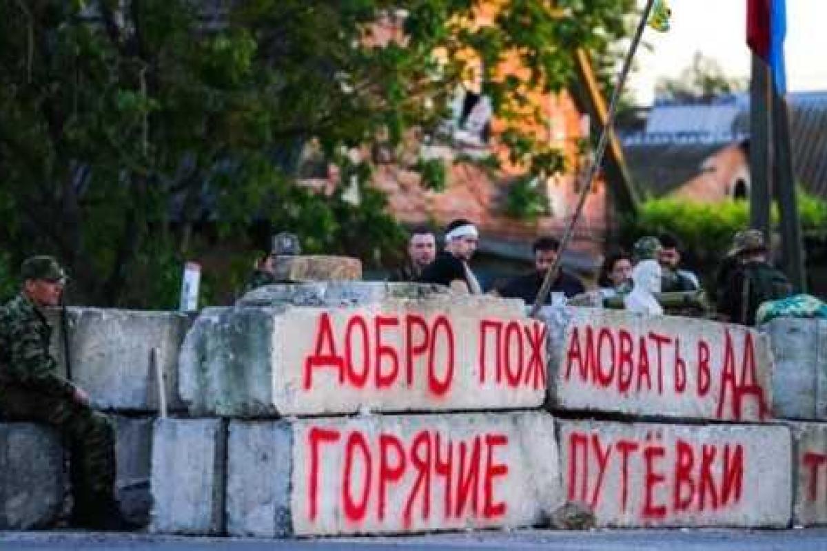 На оккупированном Донбассе жители, возвратившись из РФ, не могут попасть в собственные дома, "отжатые" боевиками На оккупированном Донбассе жители, возвратившись из РФ, не могут попасть в собственные дома, "отжатые" боевиками