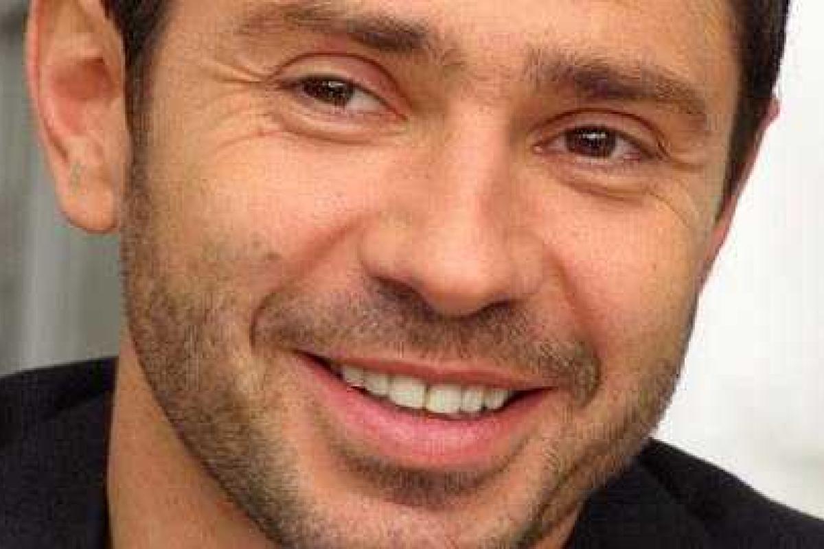 Актеру Валерию Николаеву сделали срочную операцию после травмы, полученной в телешоу