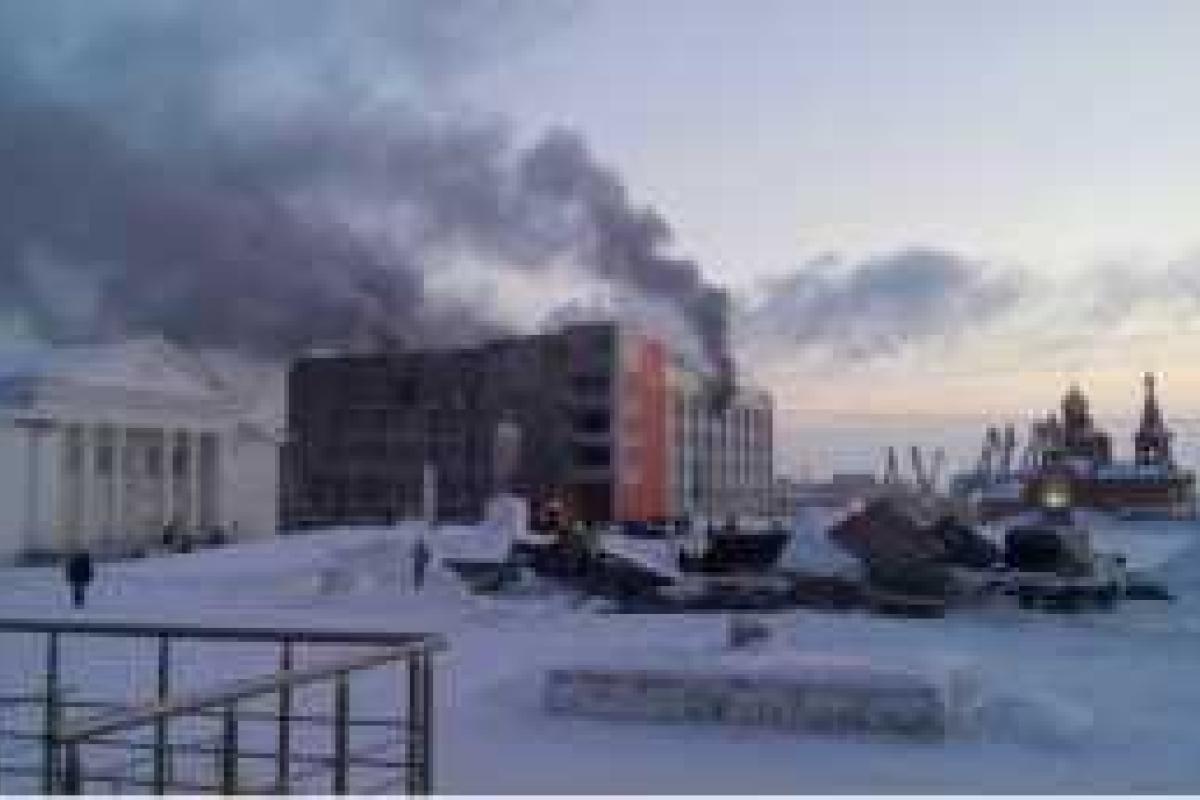 Обозленный российский пенсионер, не получив квартиру, без раздумий поджег мэрию: есть жертвы Обозленный российский пенсионер, не получив квартиру, без раздумий поджег мэрию: есть жертвы