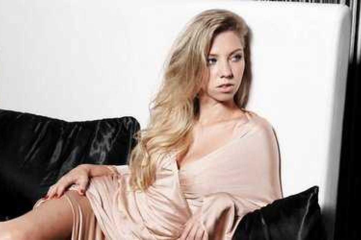 Дочь звездных родителей Салтыковых везет на смотрины жениха из Англии