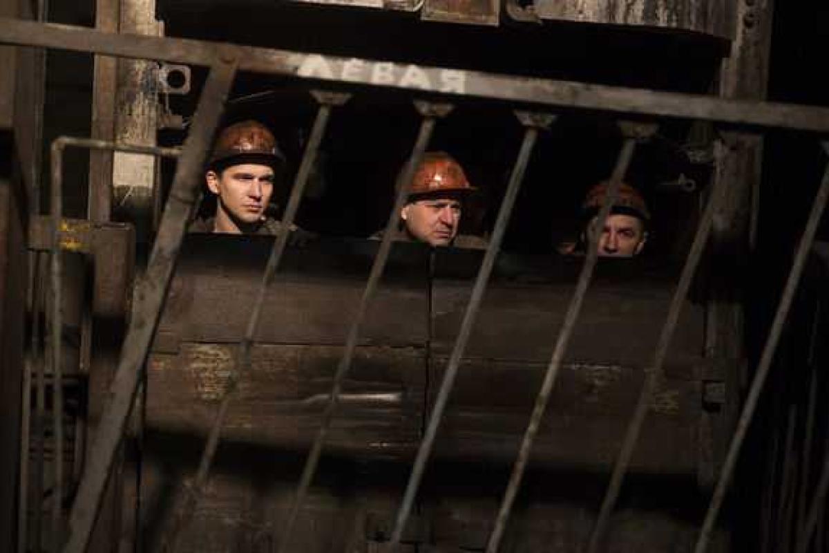 На оккупированных территориях Донбасса назревает бунт рабочих: заводы стоят, зарплаты нет