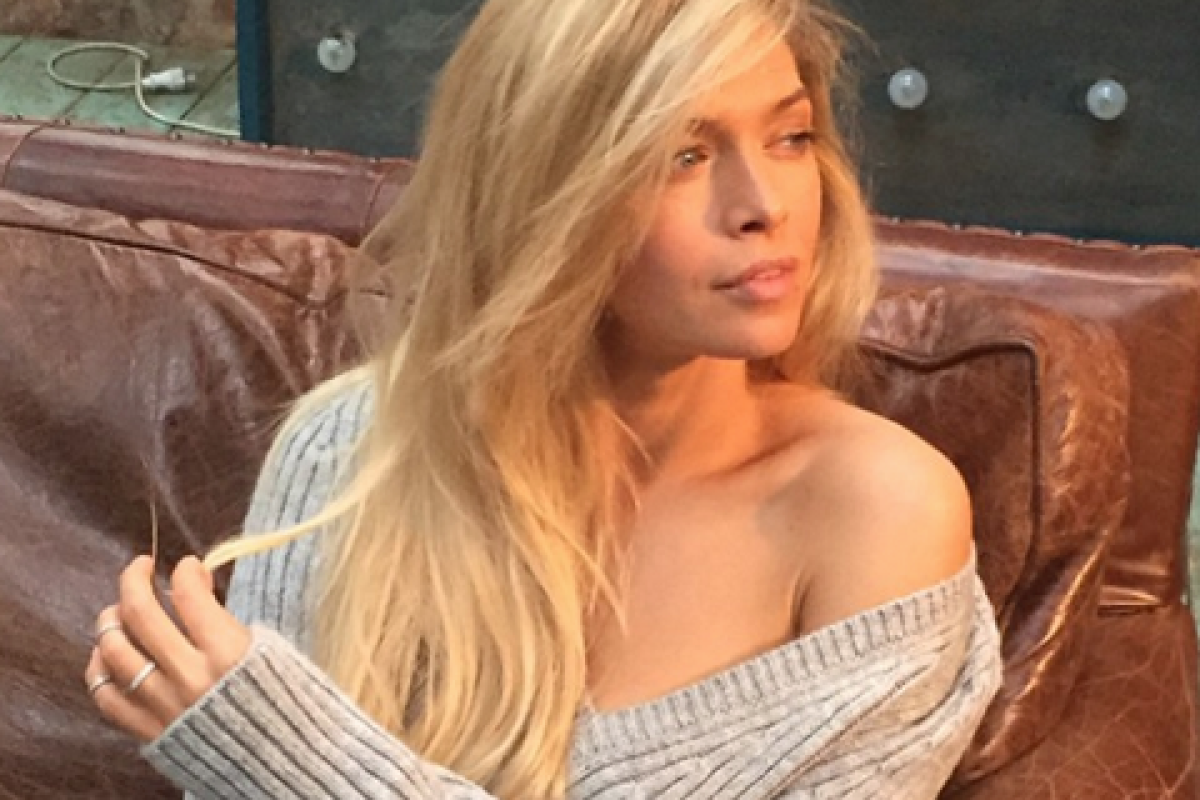 Поклонники Веры Брежневой гадают: беременна ли певица?