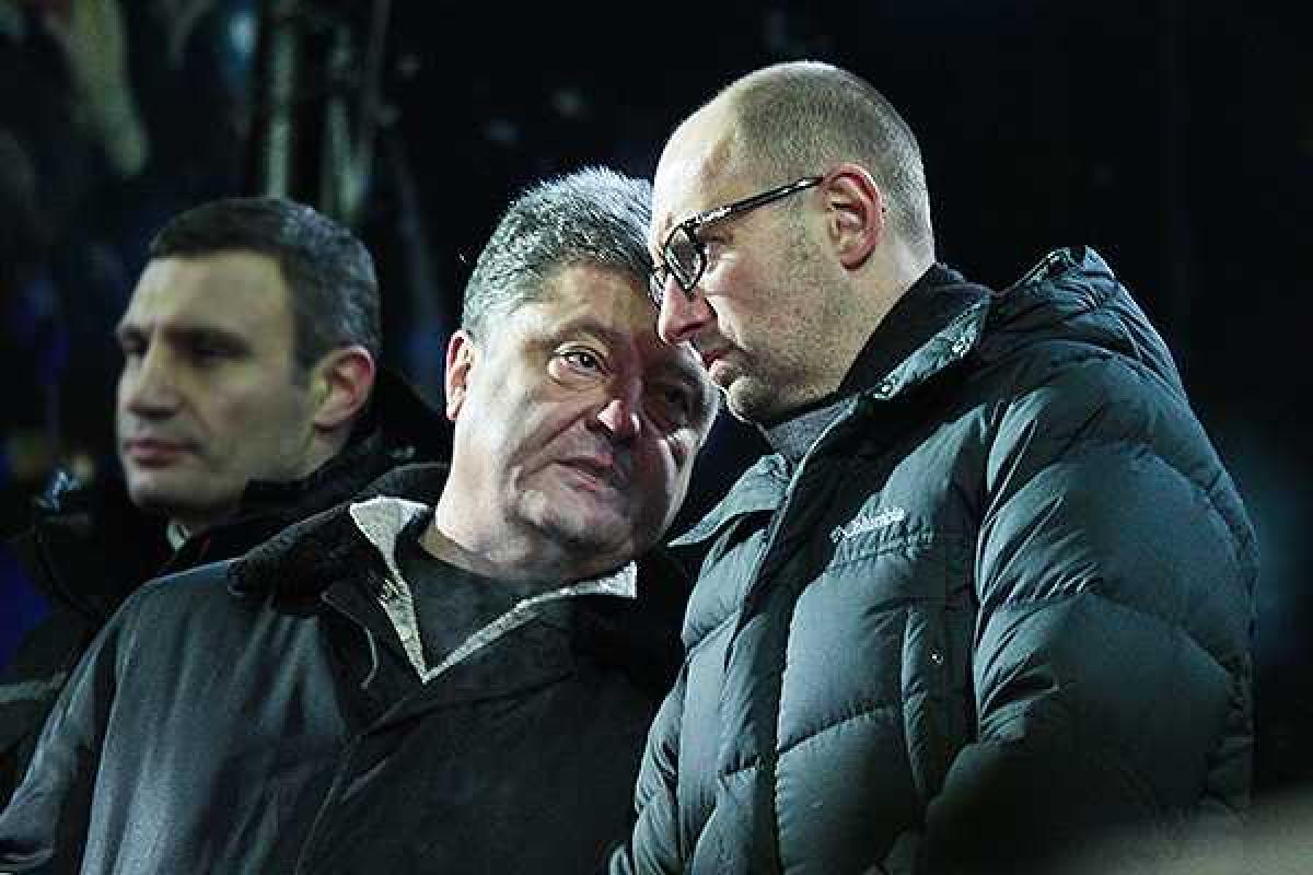 Экс-президент Янукович рассказал, почему конфликтуют Порошенко и Яценюк Экс-президент Янукович рассказал, почему конфликтуют Порошенко и Яценюк