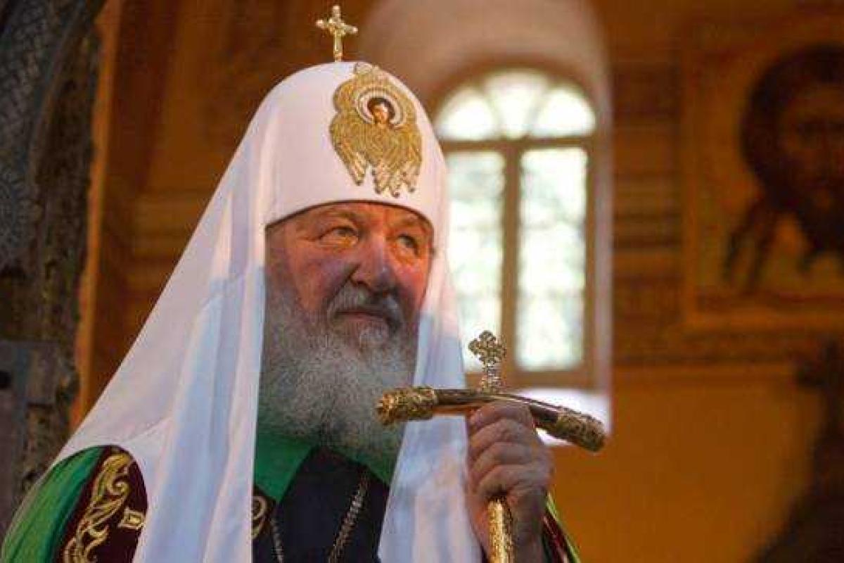 "Двуликий" Патриарх Кирилл сначала обвинял власть Путина, теперь превозносит ее до небес "Двуликий" Патриарх Кирилл сначала обвинял власть Путина, теперь превозносит ее до небес