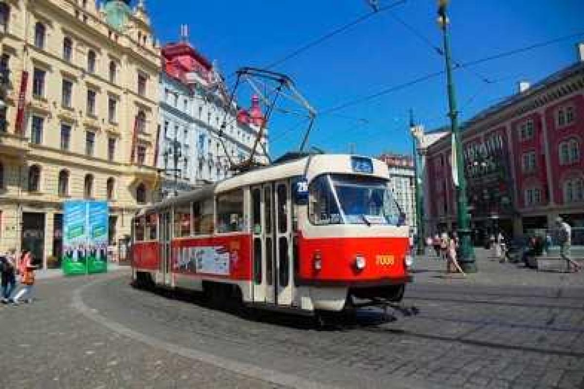 Чехия подарила Мариуполю 21 трамвай