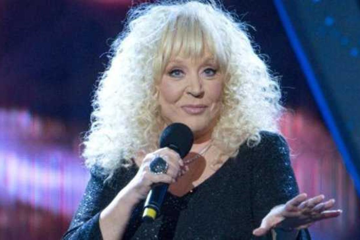 Шоумен Максим Галкин показал пародию на свою супругу Аллу Пугачеву 