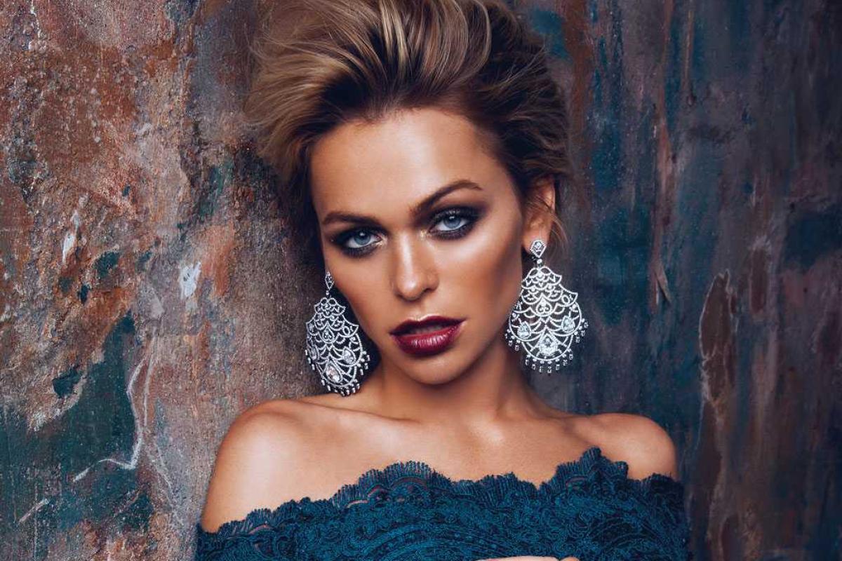 Звезда сериала "Универ" родила дочь