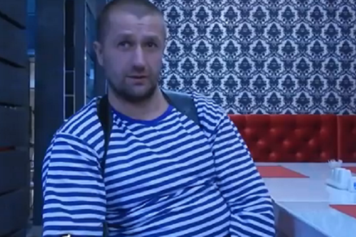 В "ЛНР" продолжается "зачистка" неугодных: в Ровеньках задержан командир казаков по кличке "Бендекс" В "ЛНР" продолжается "зачистка" неугодных: в Ровеньках задержан командир казаков по кличке "Бендекс"