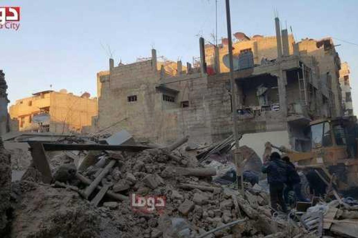 Российская авиация стирает с лица земли сирийские города Российская авиация стирает с лица земли сирийские города