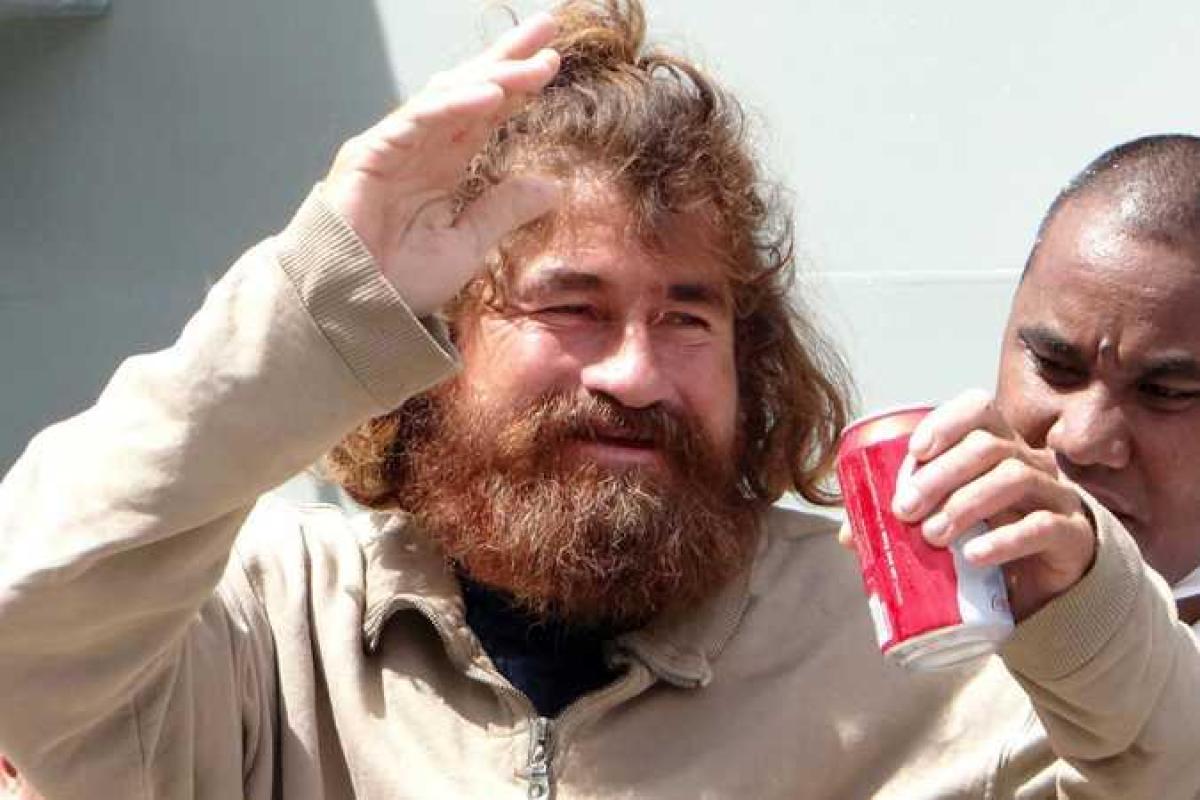 В Мексике арестован "Робинзон", который 13 месяцев провел в открытом море: рыбака обвиняют в каннибализме