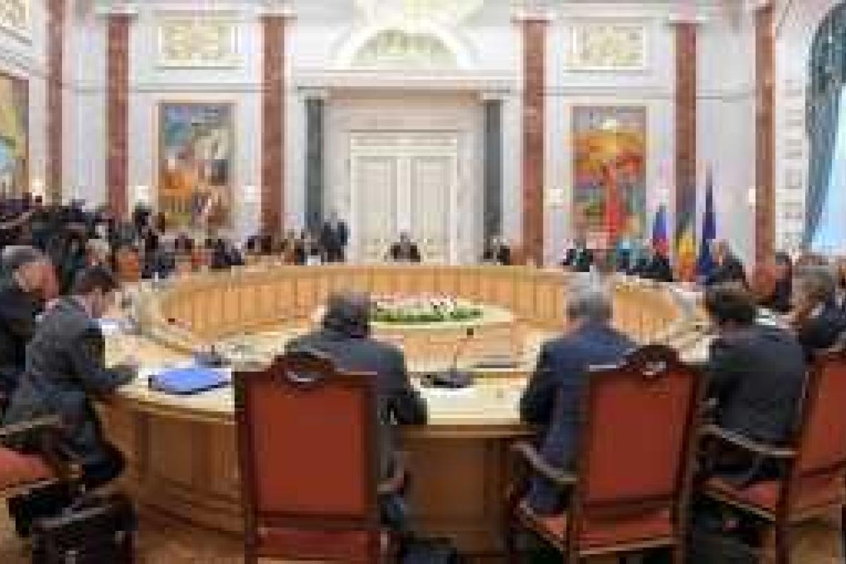 Переговоры в Минске: основные пункты повестки дня Переговоры в Минске: основные пункты повестки дня