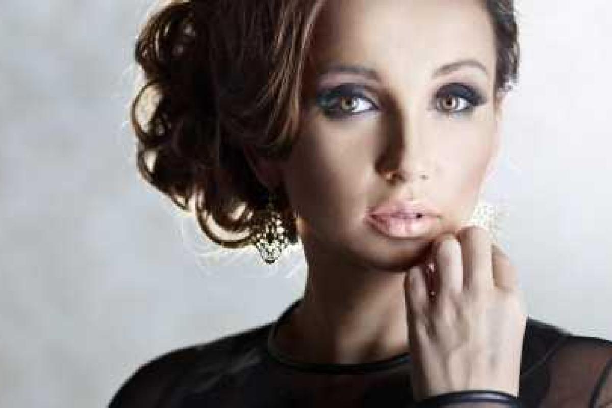 Телеведущая Анфиса Чехова решила заняться ювелирным бизнесом Телеведущая Анфиса Чехова решила заняться ювелирным бизнесом