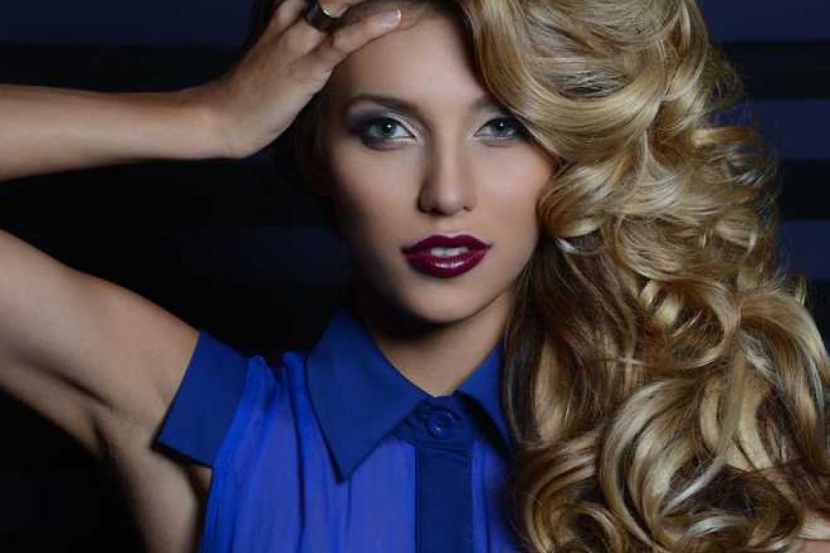 Ведущая проекта "Орел и решка" снялась для мужского журнала MAXIM