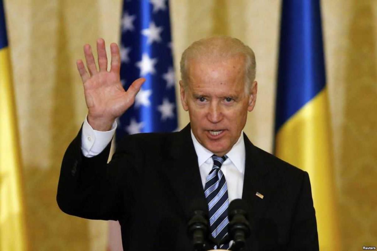 В аэропорту "Борисполь" представители украинской власти встретили вице-президента США Джо Байдена 