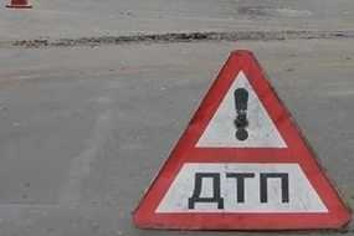 В Одессе "Porsche" влетел в патрульное авто: полицейский отправился в больницу, водитель легковушки - в бега В Одессе "Porsche" влетел в патрульное авто: полицейский отправился в больницу, водитель легковушки - в бега