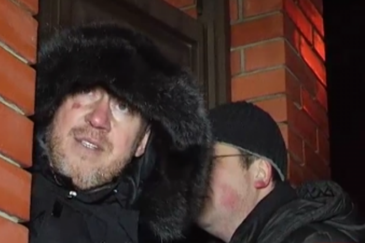 В Харькове экс-регионал пытался помешать обыску в доме известного бизнесмена В Харькове экс-регионал пытался помешать обыску в доме известного бизнесмена