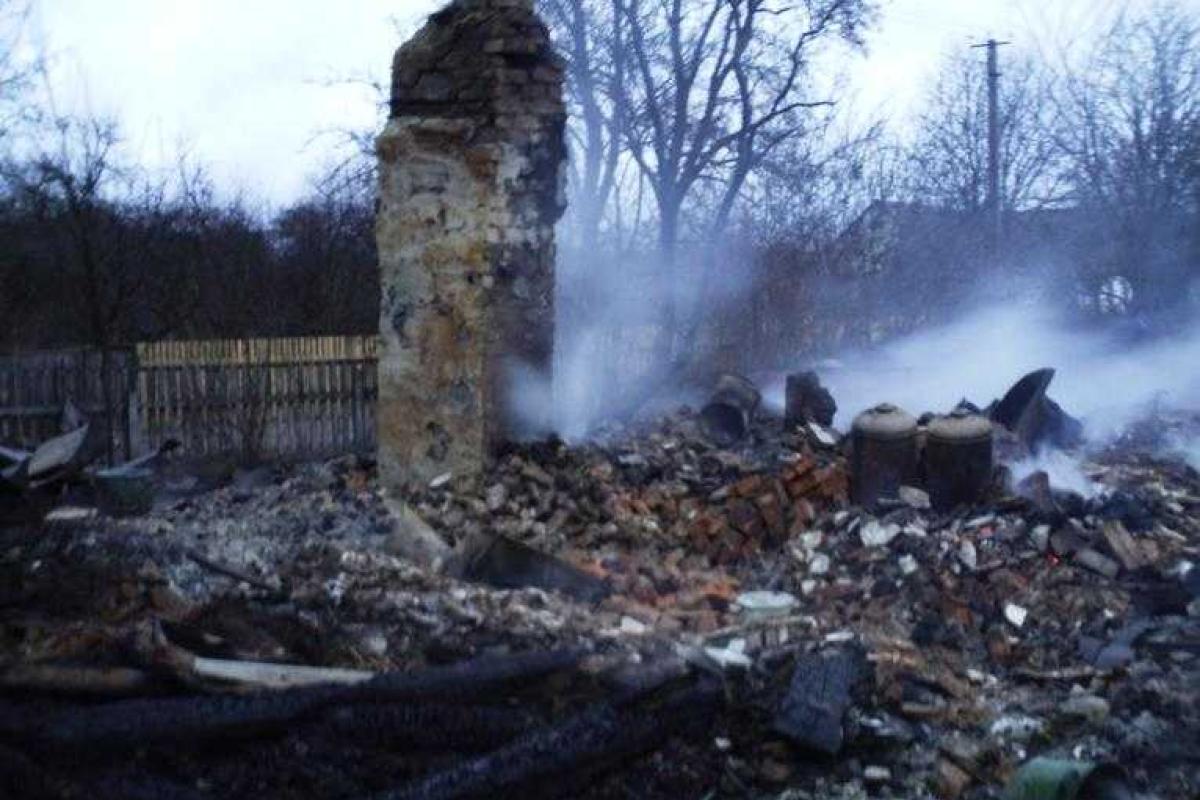 На Житомирщине во время пожара в жилом доме сгорели две пенсионерки