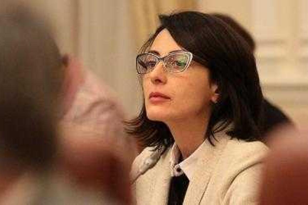 Авакову на утверждение подали документы на увольнение главы полиции Киева  Авакову на утверждение подали документы на увольнение главы полиции Киева