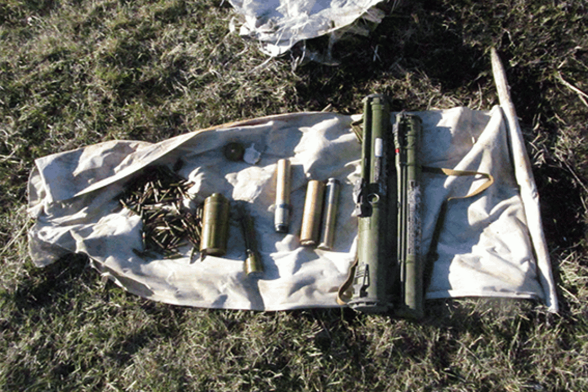 Сотрудники СБУ на Луганщине обнаружили тайник с боеприпасами на приусадебном участке частного дома