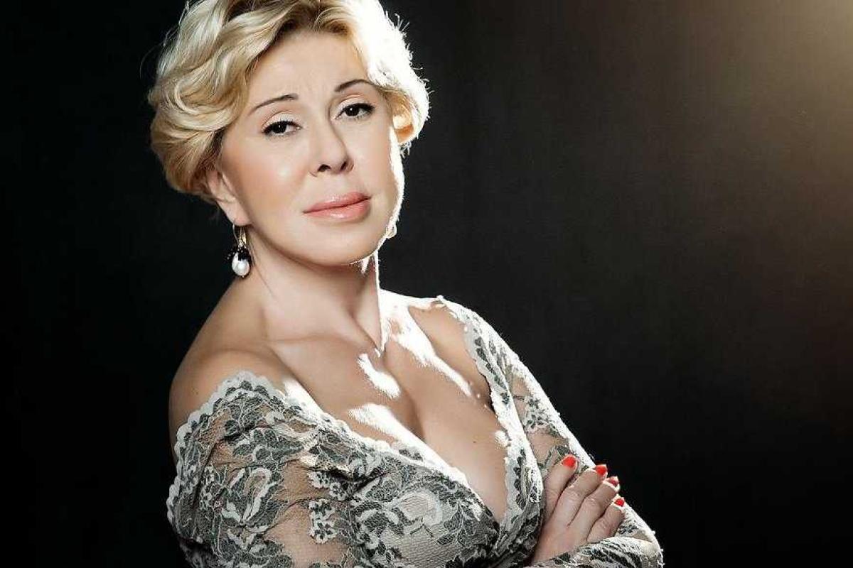 Певица Любовь Успенская показала поклонникам фото из личного архива