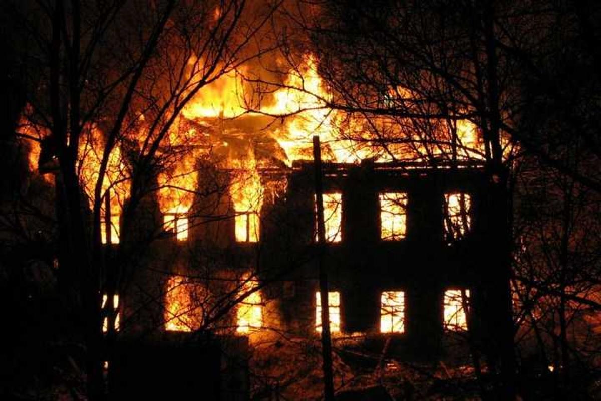 На пожаре в психоневрологическом интернате под Воронежем погибло более 20 человек На пожаре в психоневрологическом интернате под Воронежем погибло более 20 человек