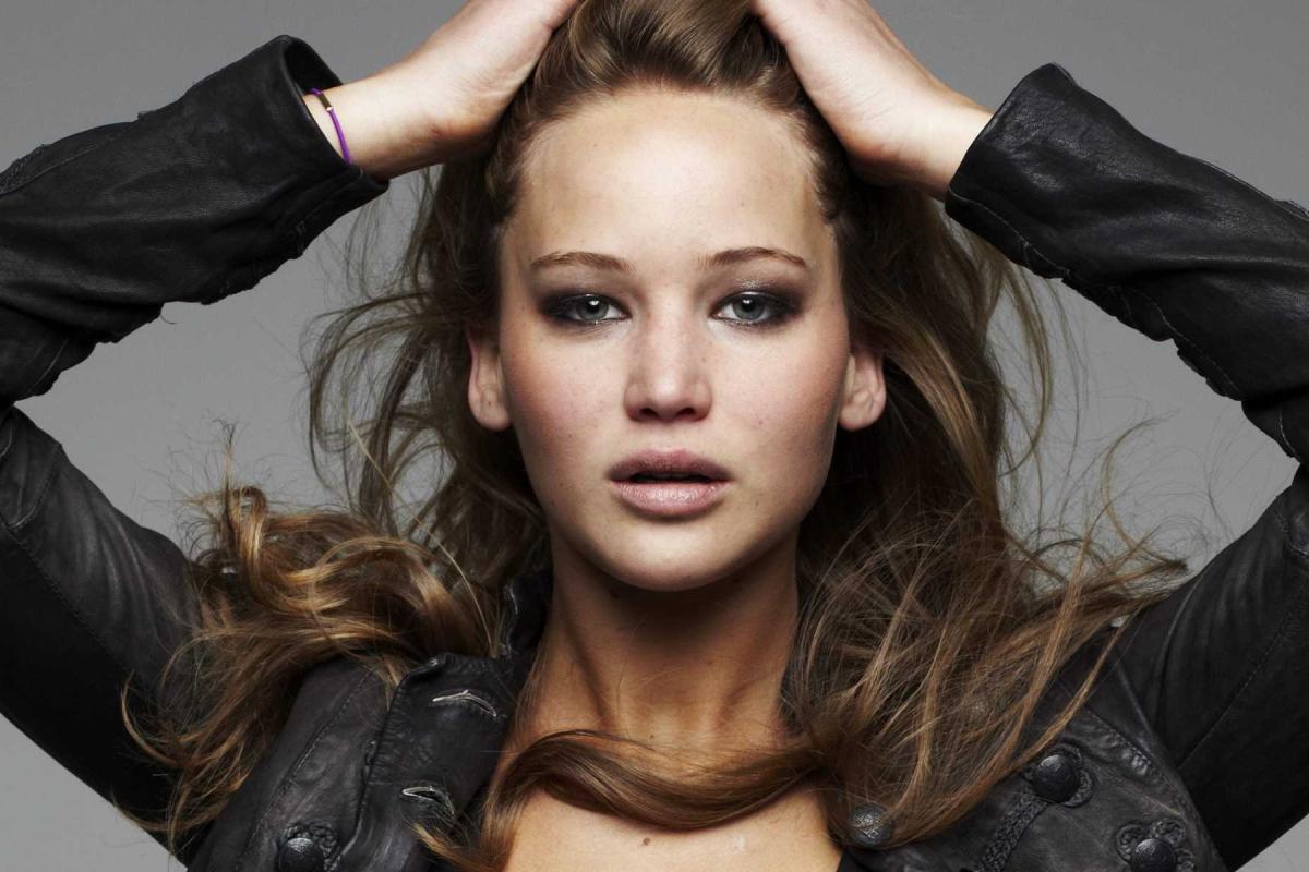 Звезда фильма "Голодные игры" ненавидит Новый год