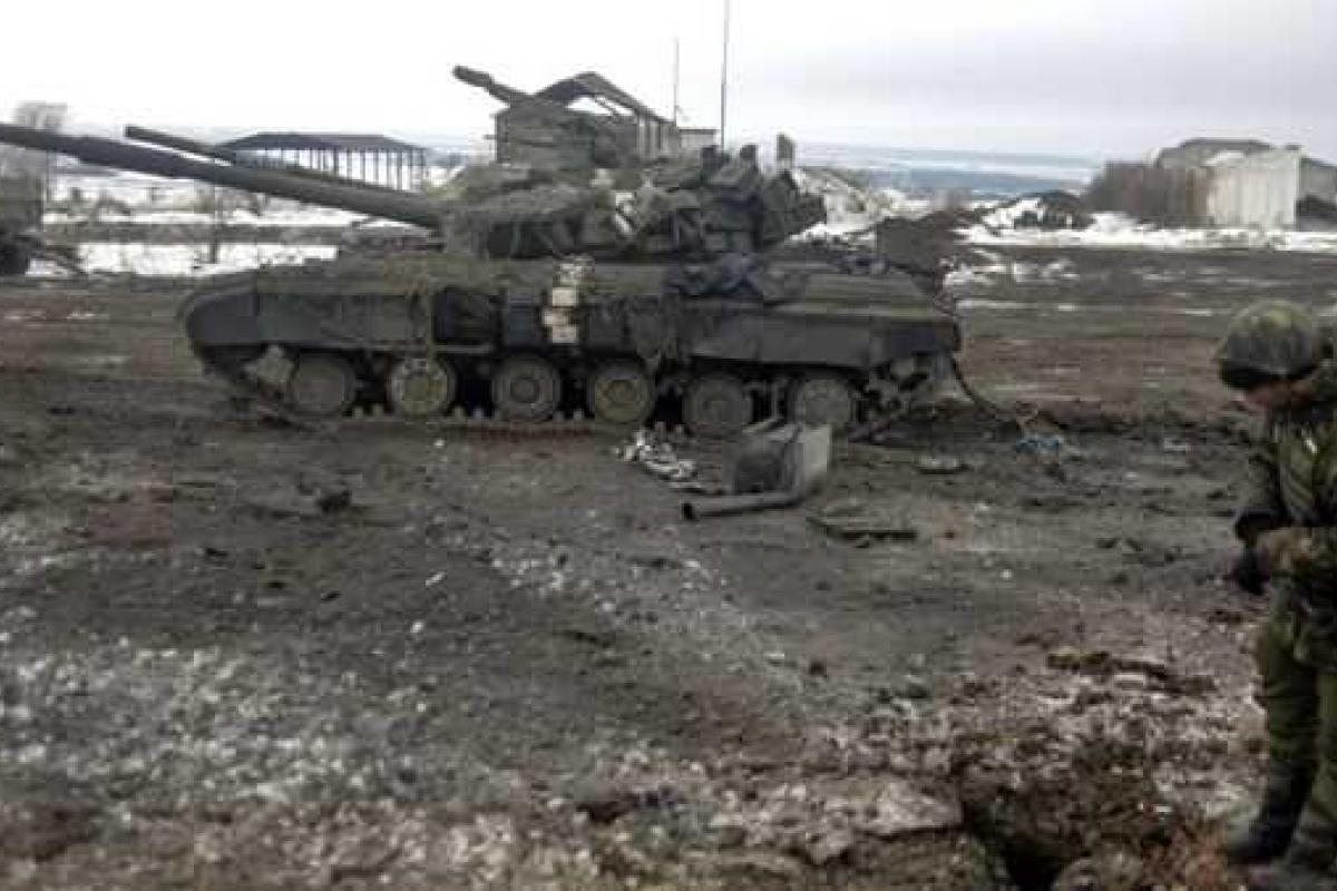 Боевики "ДНР" и "ЛНР" укрепляют свои позиции танками и артиллерией - Тымчук Боевики "ДНР" и "ЛНР" укрепляют свои позиции танками и артиллерией - Тымчук