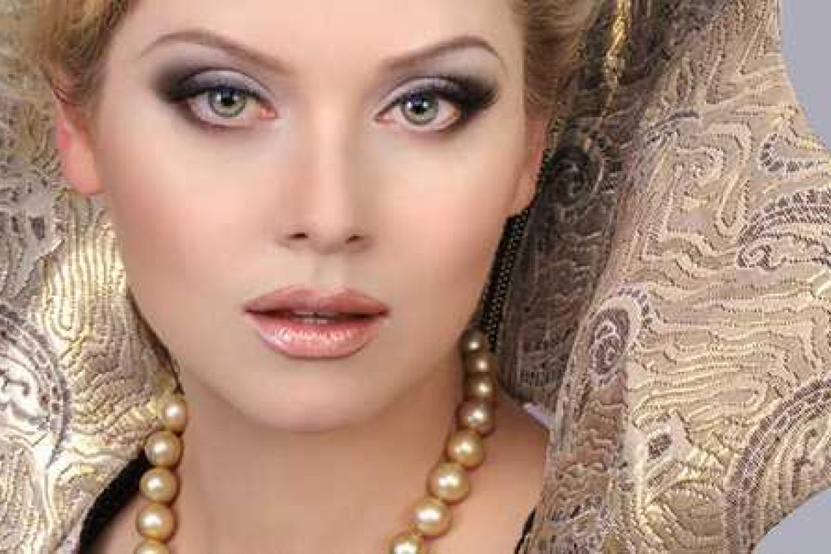 Светская львица Лена Ленина взорвала Сеть пикантным фото с пляжа Светская львица Лена Ленина взорвала Сеть пикантным фото с пляжа