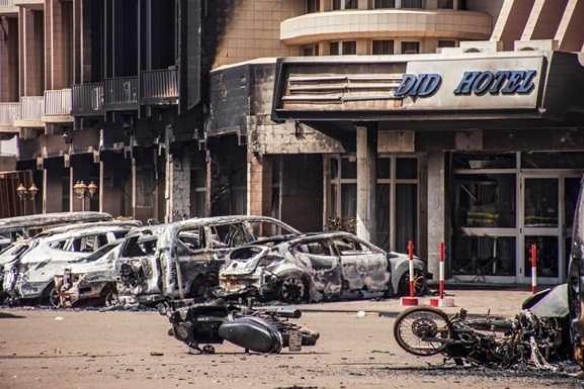 В Харьков доставят тела украинской семьи, погибшей в результате теракта в Буркина-Фасо В Харьков доставят тела украинской семьи, погибшей в результате теракта в Буркина-Фасо