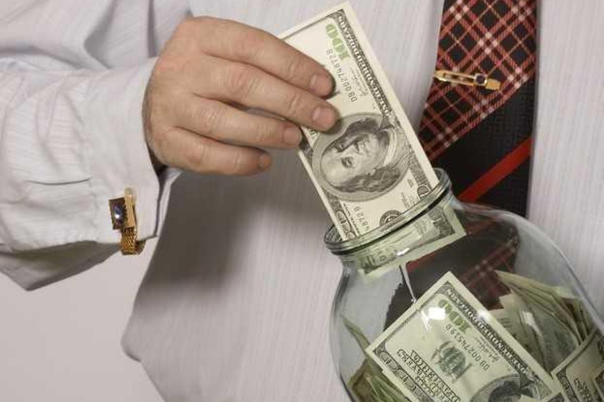 В России планируют спасать банки за счет частных вкладов: россияне могут потерять последние деньги В России планируют спасать банки за счет частных вкладов: россияне могут потерять последние деньги