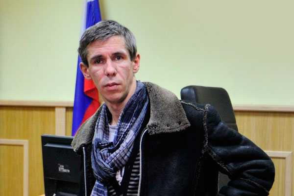 Дочь актера Алексея Панина сбежала от родной матери к отцу