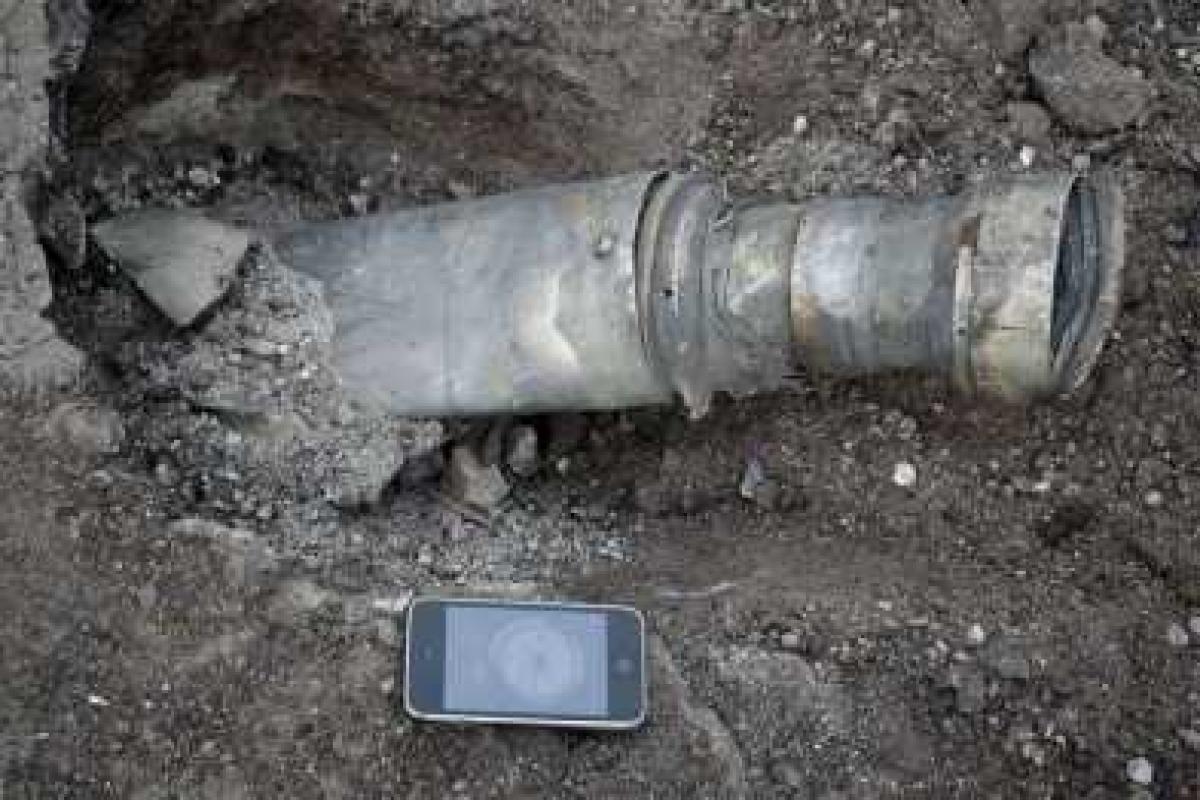 В Мариуполе вспоминали трагедию, произошедшую год назад: мирный город был обстрелян из "Градов" и "Ураганов" В Мариуполе вспоминали трагедию, произошедшую год назад: мирный город был обстрелян из "Градов" и "Ураганов"