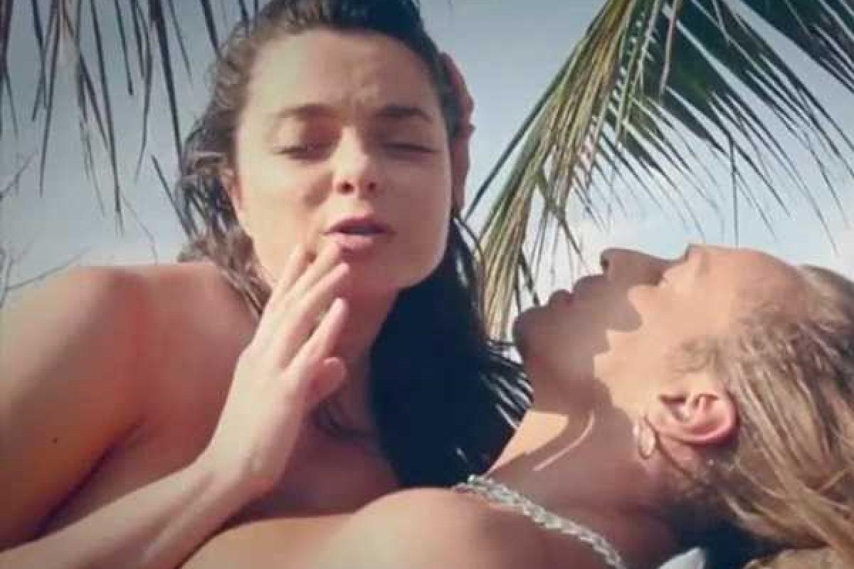 Пикантное видео с участием Натальи Королевой и Тарзана бьет рекорды по запросам в Сети Пикантное видео с участием Натальи Королевой и Тарзана бьет рекорды по запросам в Сети