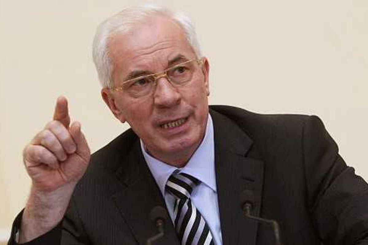 Азаров: Украину ждет экономический упадок из-за разрыва отношений с Россией Азаров: Украину ждет экономический упадок из-за разрыва отношений с Россией