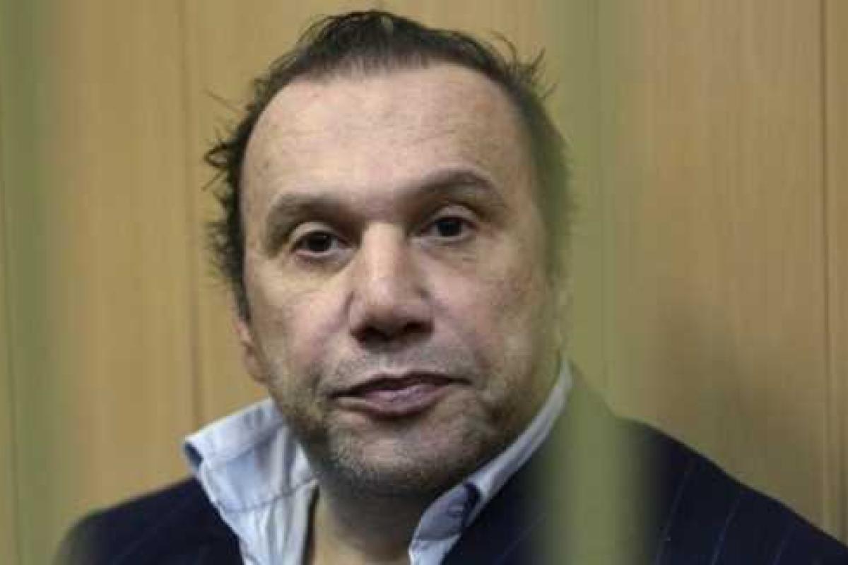 Экс-супруг Яны Рудковской досрочно вышел из тюрьмы