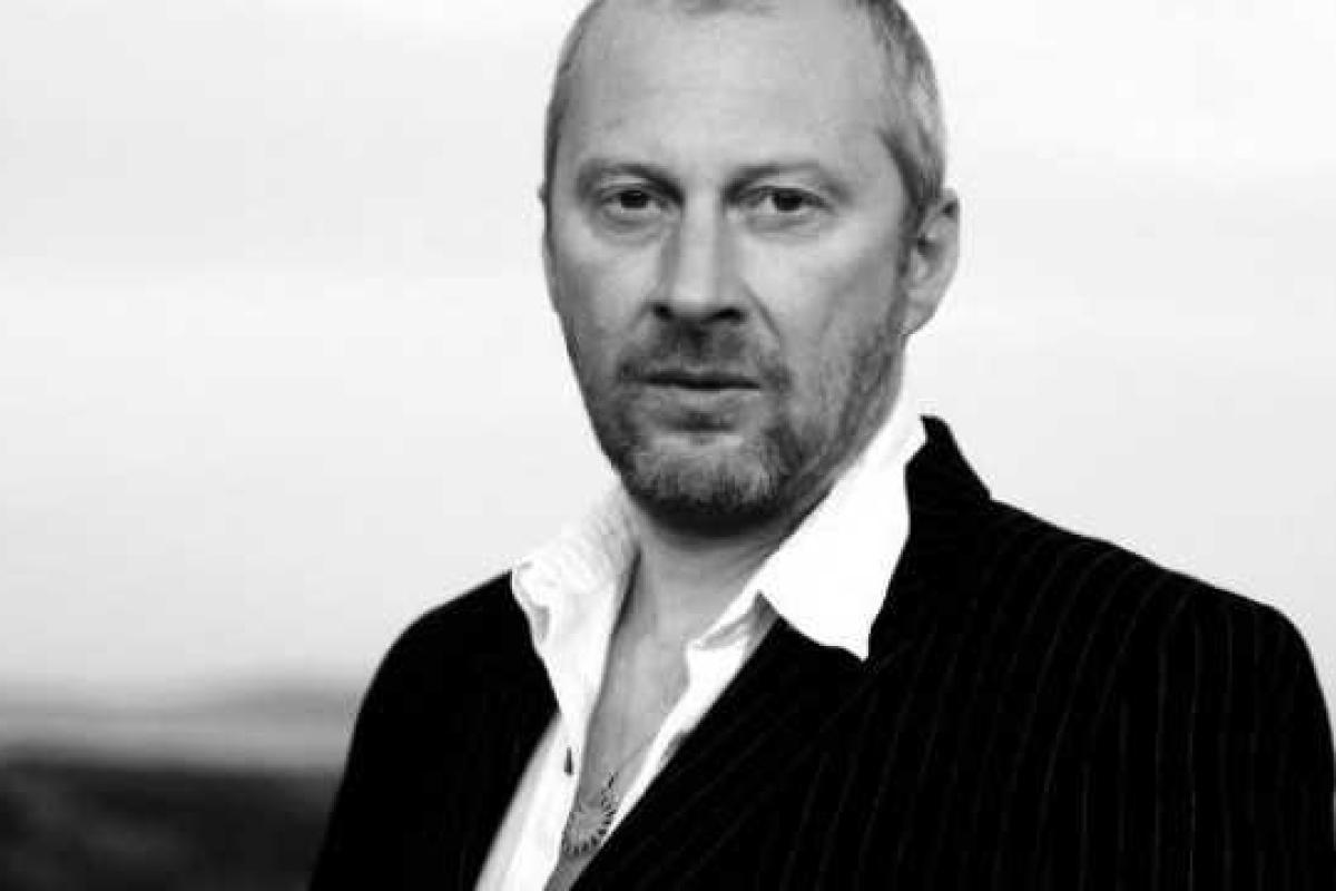 Ушел из жизни известный британский музыкант Колин Вирнкоумб Ушел из жизни известный британский музыкант Колин Вирнкоумб