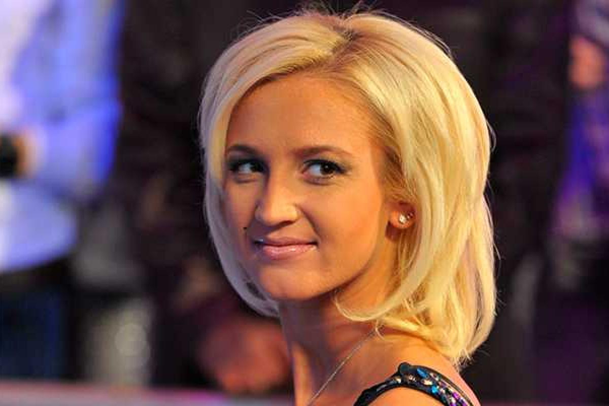 Телеведущая Ольга Бузова выложила в Сеть снимки из бани 