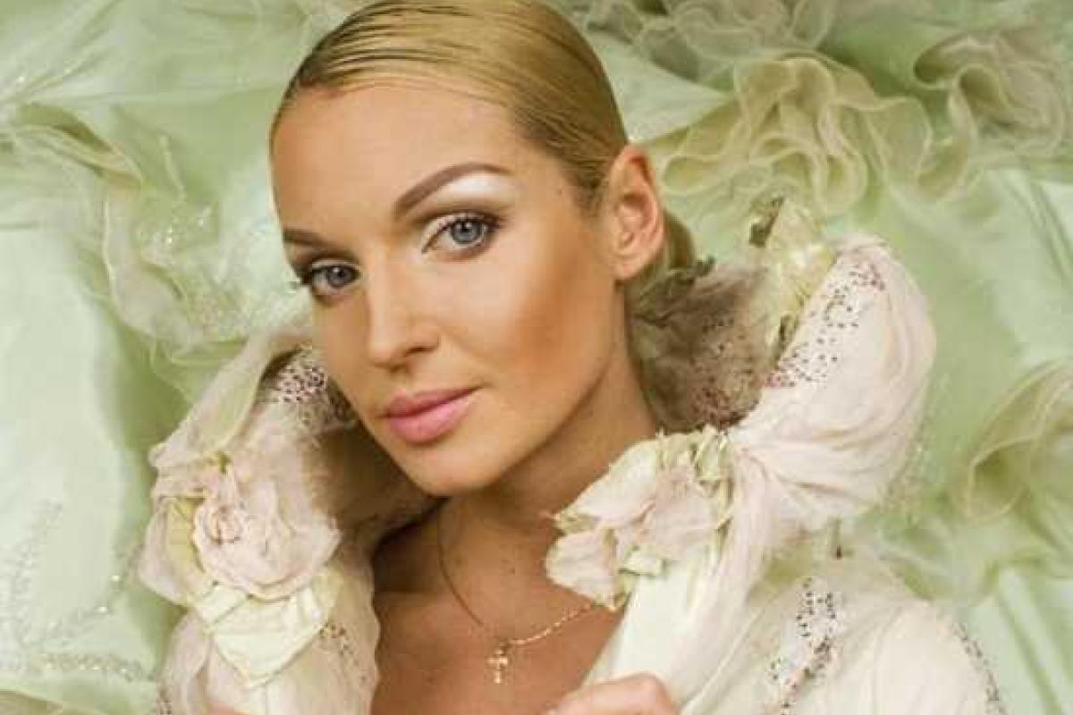 Сеть "взорвали" пародии на Анастасию Волочкову  