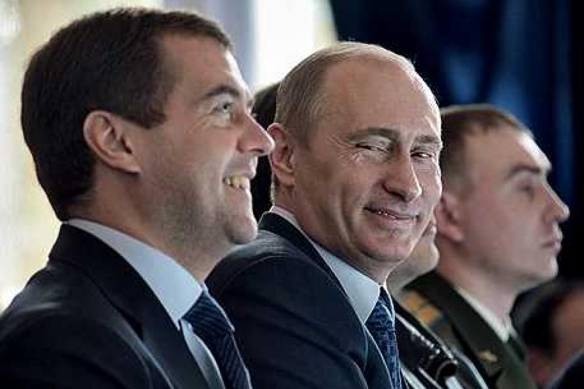 Депутат Госдумы: Россию ждет дестабилизация, которая будет напоминать события февральской революции 1917 года Депутат Госдумы: Россию ждет дестабилизация, которая будет напоминать события февральской революции 1917 года