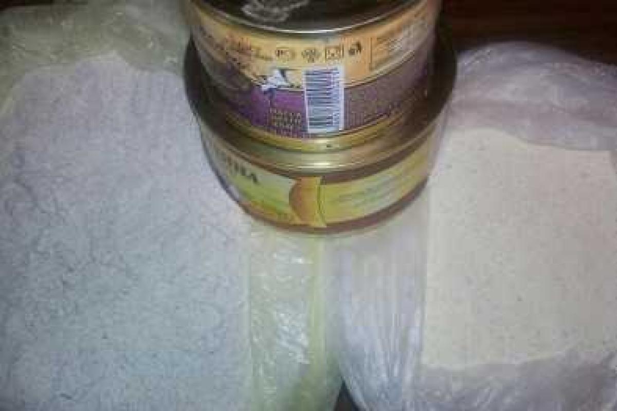 Россия наводнила оккупированные территории Донбасса гуманитаркой сомнительного качества Россия наводнила оккупированные территории Донбасса гуманитаркой сомнительного качества