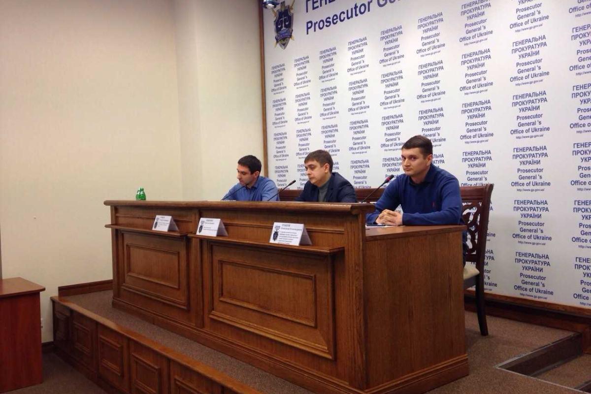 В Киеве сотрудники ГПУ и СБУ провели спецоперацию: "накрыли" нелегальное элитное казино  В Киеве сотрудники ГПУ и СБУ провели спецоперацию: "накрыли" нелегальное элитное казино