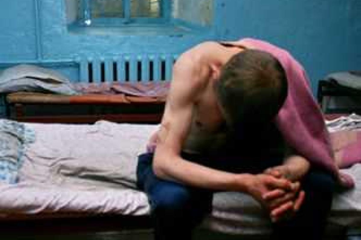 На сайте Порошенко появилась петиция о принудительном лечении алкоголизма На сайте Порошенко появилась петиция о принудительном лечении алкоголизма